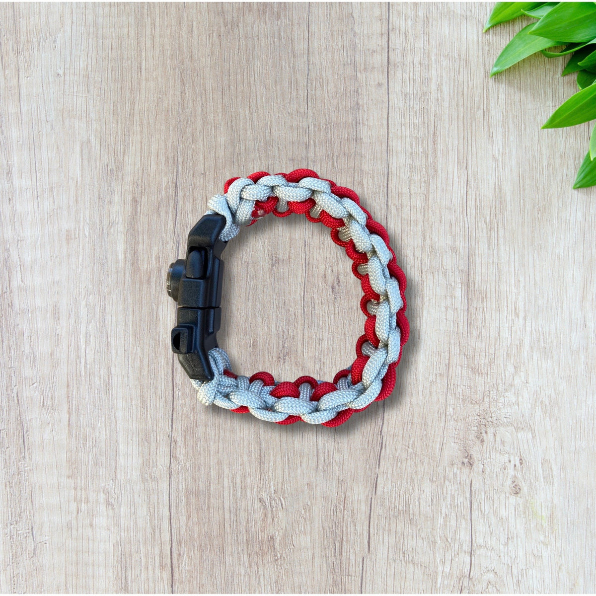 Paracord Solomon Arrows Survival Bracelet