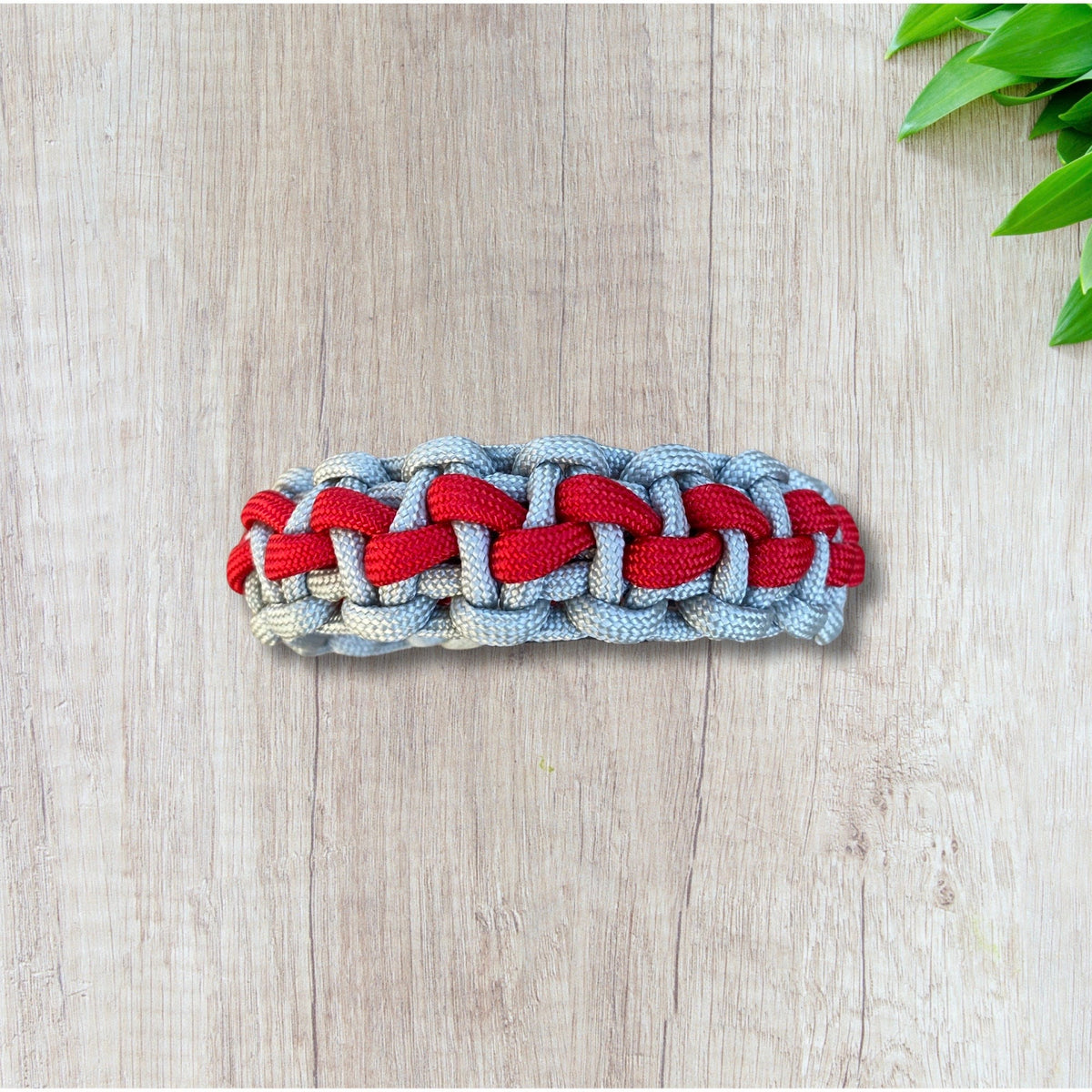 Paracord Solomon Arrows Survival Bracelet