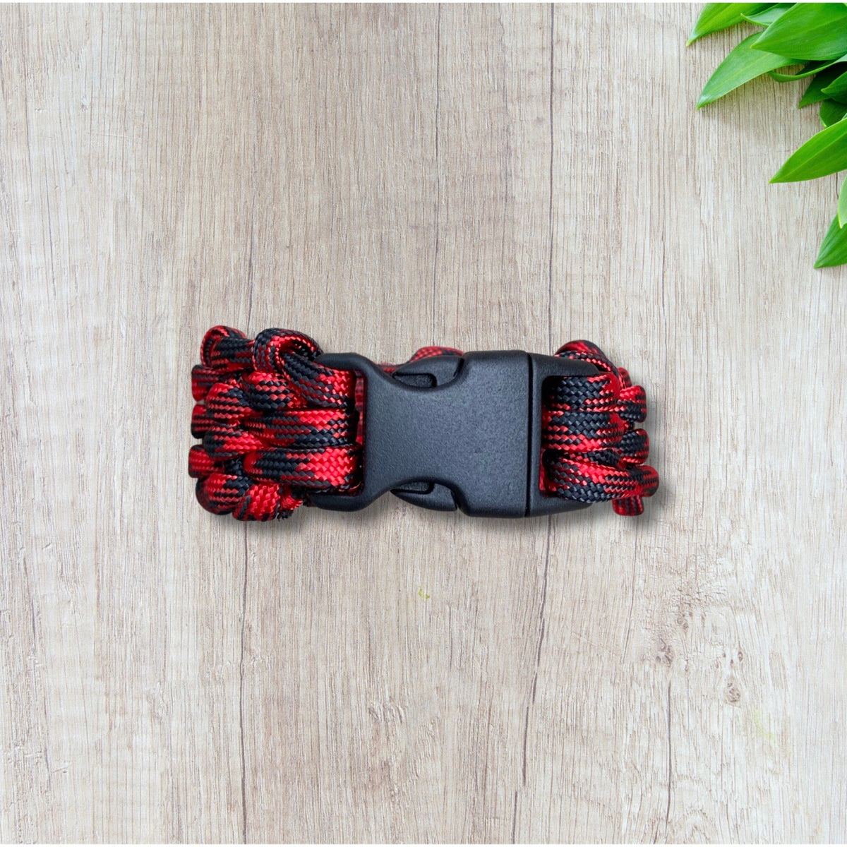 Paracord Simple Weave Bracelet