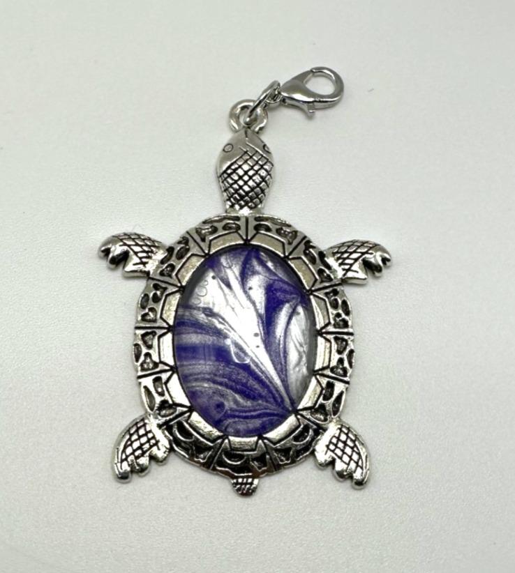 Acrylic Pour Pendant, No. C001
