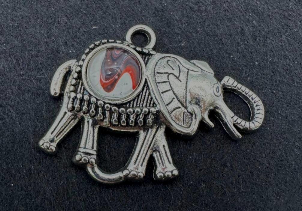 Elephant Acrylic Pour Pendant, No. C005