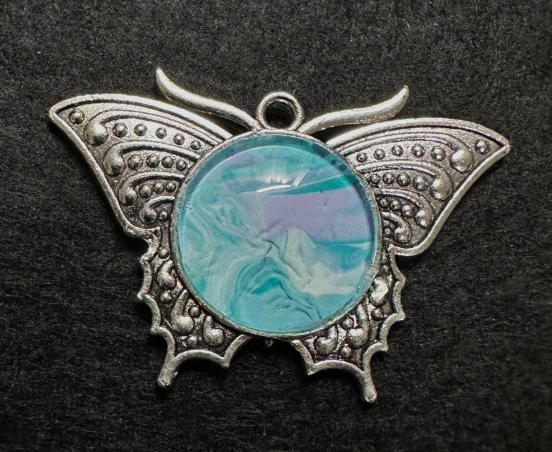 Butterfly Acrylic Pour Pendant, No. C014