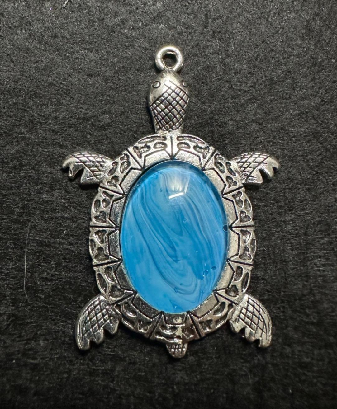 Turtle Acrylic Pour Pendant, No. C019